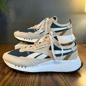 Reebok tennis shoes. Like new. Only worn once